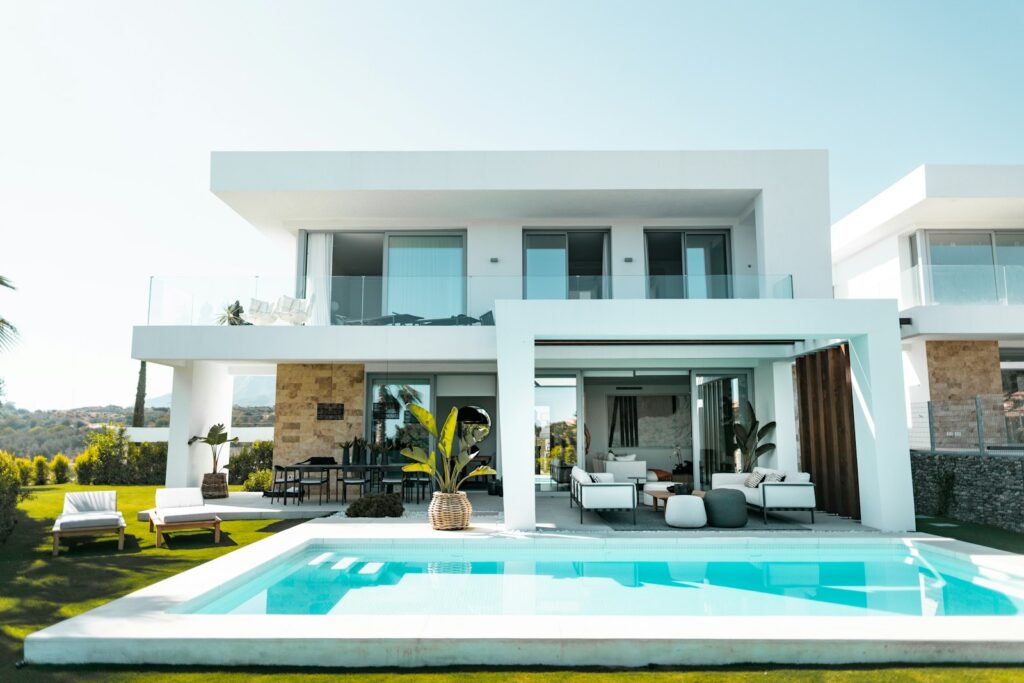 Casa térrea com piscina