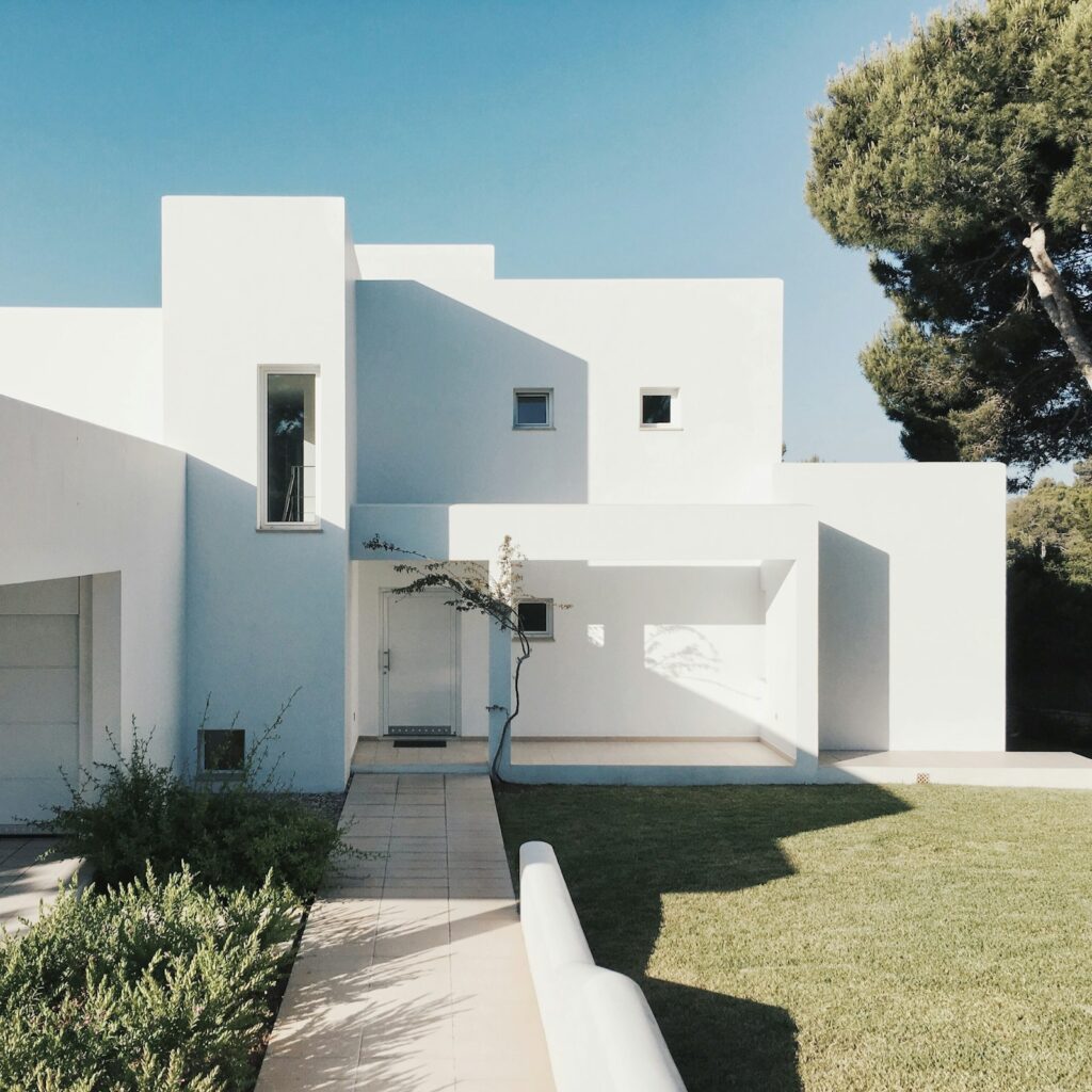 Casa branca moderna