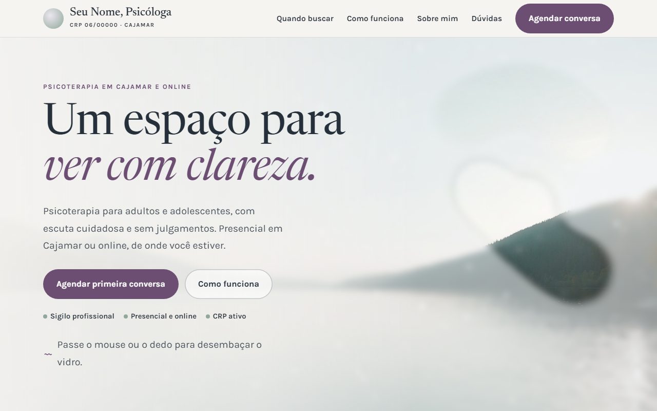 Site de exemplo para psicólogo aberto no computador